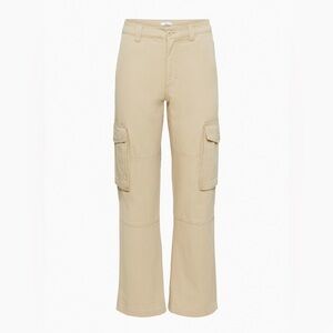 Aritzia TNA Troop Cargo Utility Pant in Khaki Size 2